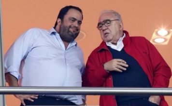 Σε δίκη Μαρινάκης και άλλοι 27 για στημένους αγώνες στο ποδόσφαιρο.