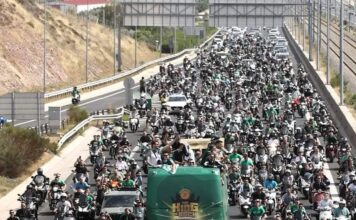 «ΑΚΟΥΣΤΕ ΛΟΙΠΟΝ ΚΑΤΙ ΠΟΥ ΕΧΕΤΕ ΚΑΙΡΟ ΝΑ ΑΚΟΥΣΕΤΕ ΚΑΙ ΘΑ ΗΧΗΣΕΙ ΣΑΝ ΤΡΑΓΟΥΔΙ ΣΤΑ ΑΥΤΙΑ ΣΑΣ… … Ο ΠΑΝΑΘΗΝΑΪΚΟΣ ΕΙΝΑΙ ΠΡΩΤΑΘΛΗΤΗΣ ΕΥΡΩΠΗΣ»